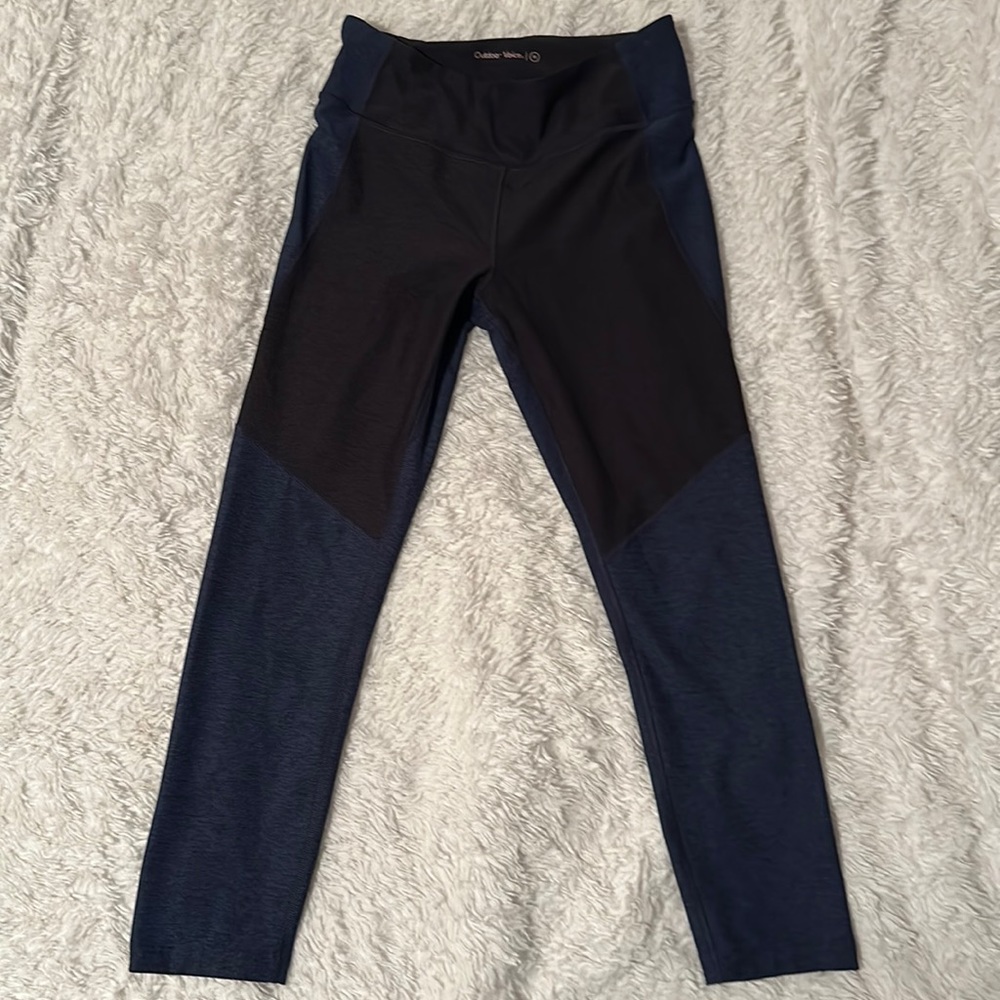 Outdoor voices leggings - size medium